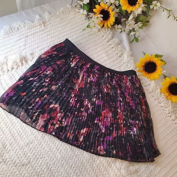 Joe Benbasset Floral skirt - Picture 3 of 6